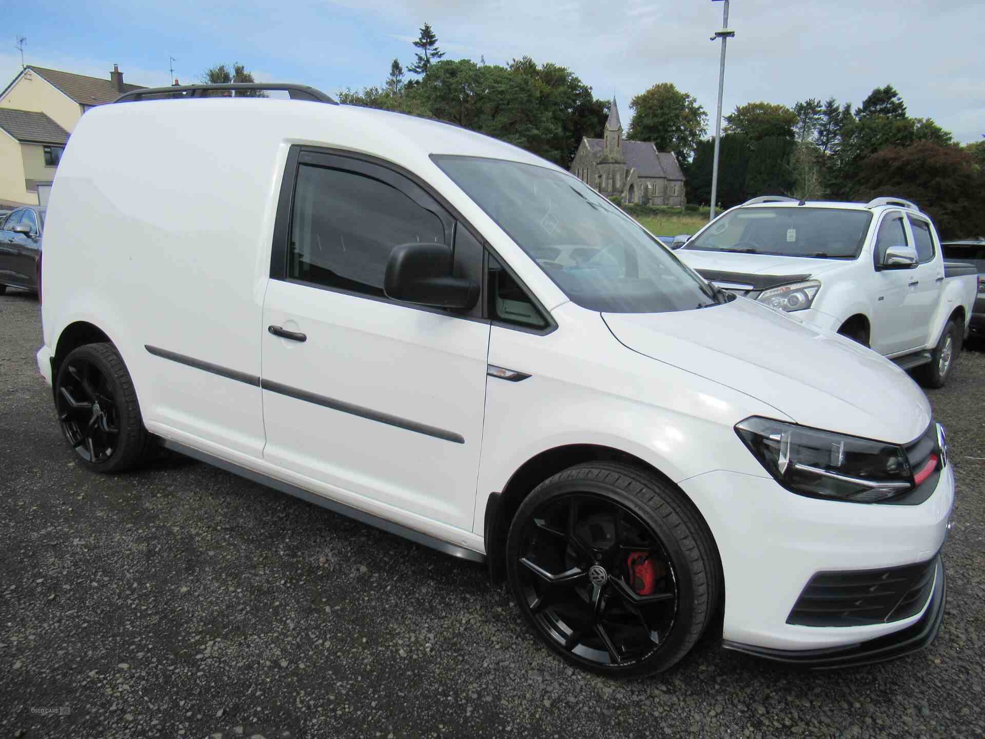 Lovely Van, Alloys, towbar