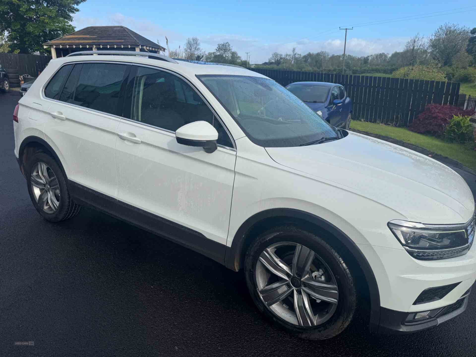 Panoramic Roof, 4WD